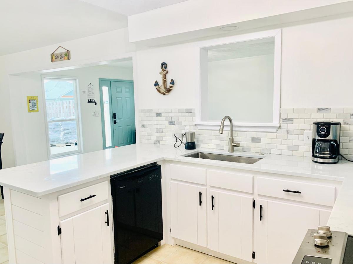 פנמה סיטי ביץ' Sea Salt Vacation Home, Private Pool - Walk To Beach מראה חיצוני תמונה